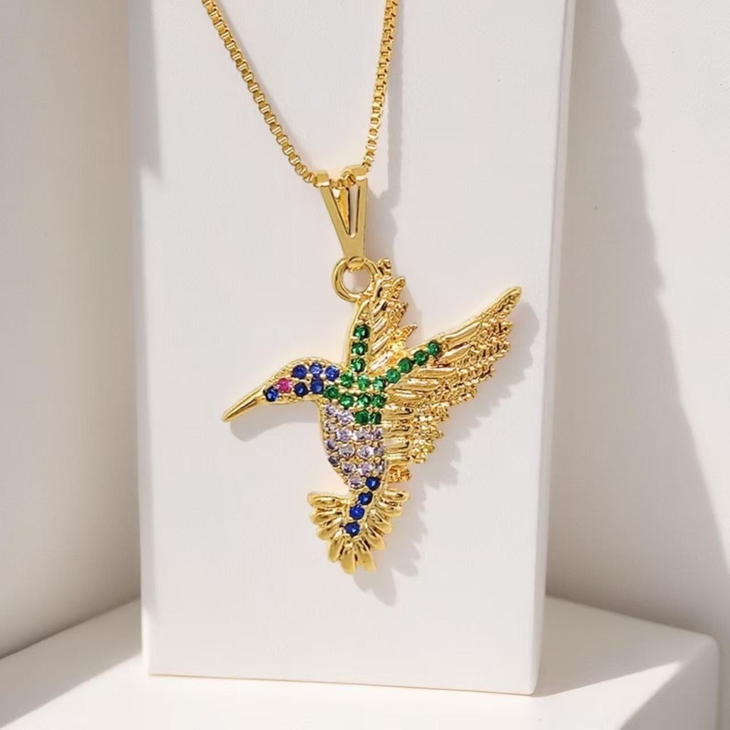 Colar Lindo Delicado Brilhante Pingente com Banho Beija Flor Cravejado Folheado Feminino Criativo Jóias De Design