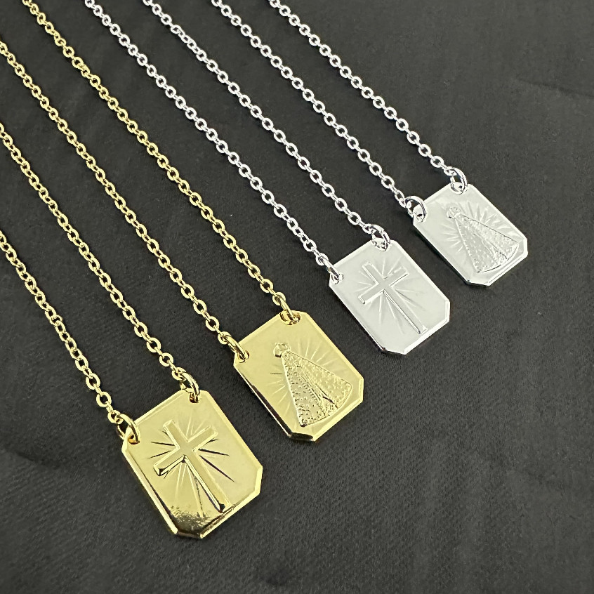 Corrente masculino com alça de ombro e cruz de Nossa Senhora Aparecida e Jesus Cristo em banhado e ouro 18k ou prata 925