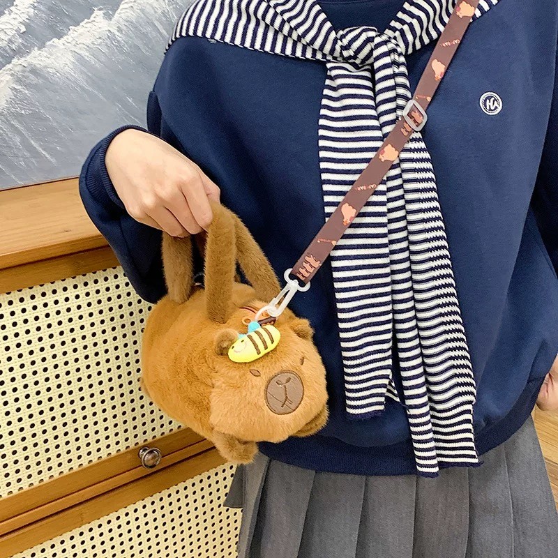 Bolsa de Pelúcia Kawaii Feminina Capibara Panda Tambor Rosa Infantil Linda Alça Longa Estampa