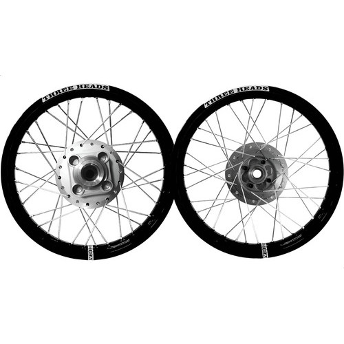 Par Rodas Montadas Three Heads Preto Cg Titan 125 83 Até 99