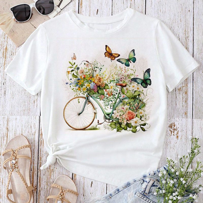 [Camiseta Premium em Algodão Puro]SISI Camiseta Feminina Estampada Flores Bonitas Três Borboletas E Estampa De Bicicleta em Oferta na Shopee
