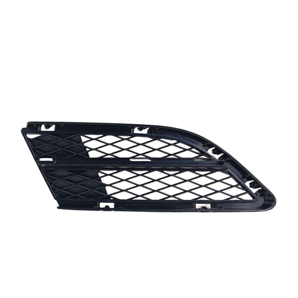 Moldura Milha Direito Bmw 320i 2008 Ate 2012 Leia Anúncio