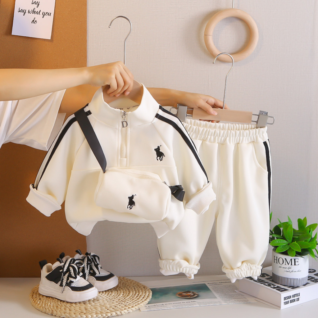 2025 Primavera Outono Bebê Meninos Conjunto De Roupas Padrão Clássico Meio Zip Top Tops + Calças + Bolsa Mensageiro 3 Pe