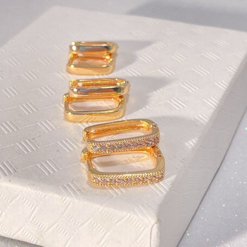 Kit 3 Pares Brinco Feminino Minimalista lomiss Argola Banhada em Ouro 18k e Prata 925. em Oferta na Shopee