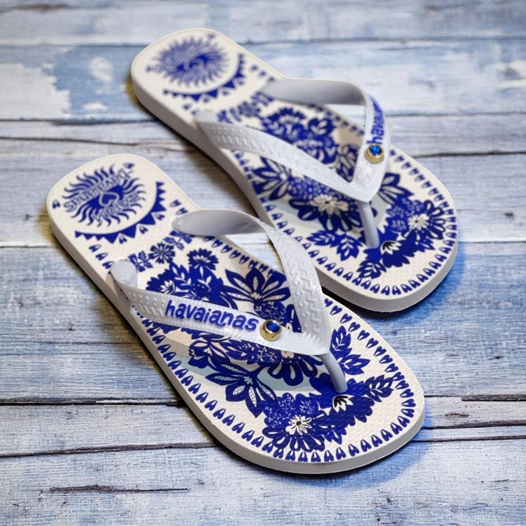 Chinelo Feminino de Dedo Estampado Azul Floral – Macio e Leve