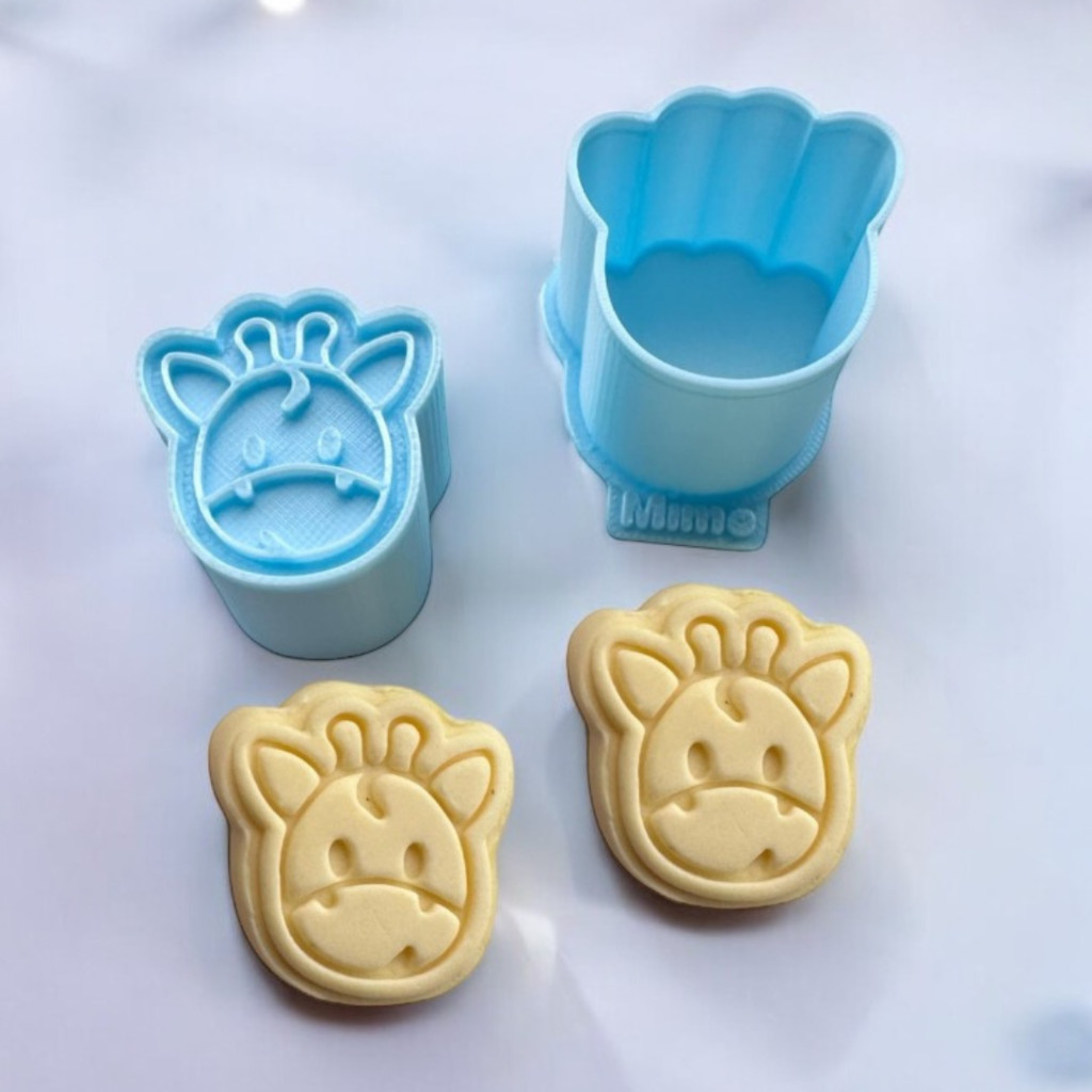 Modelador Ejetor Girafa para Brigadeiro, Doce, Massa e Biscoito em Oferta na Shopee