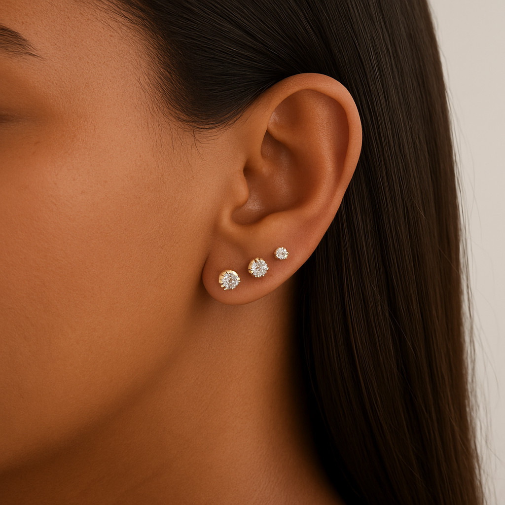 Kit Trio de Ponto de Luz Feminino Brincos Dourado Versáteis Básicos com Garantia Folheado a Ouro 18k