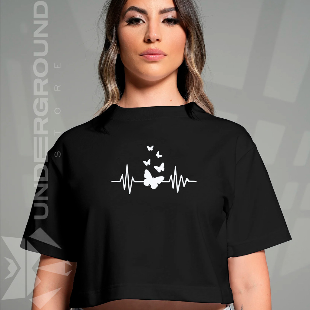 Camiseta Cropped Feminina Estampada Batimentos Borboleta Oversized