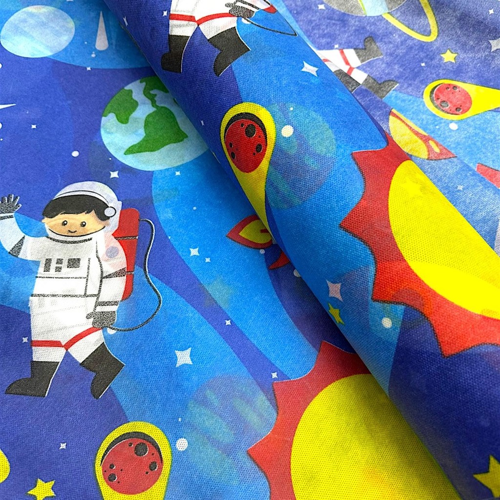 Tnt Estampado Astronauta Branco 1m x 1,40m em Oferta na Shopee