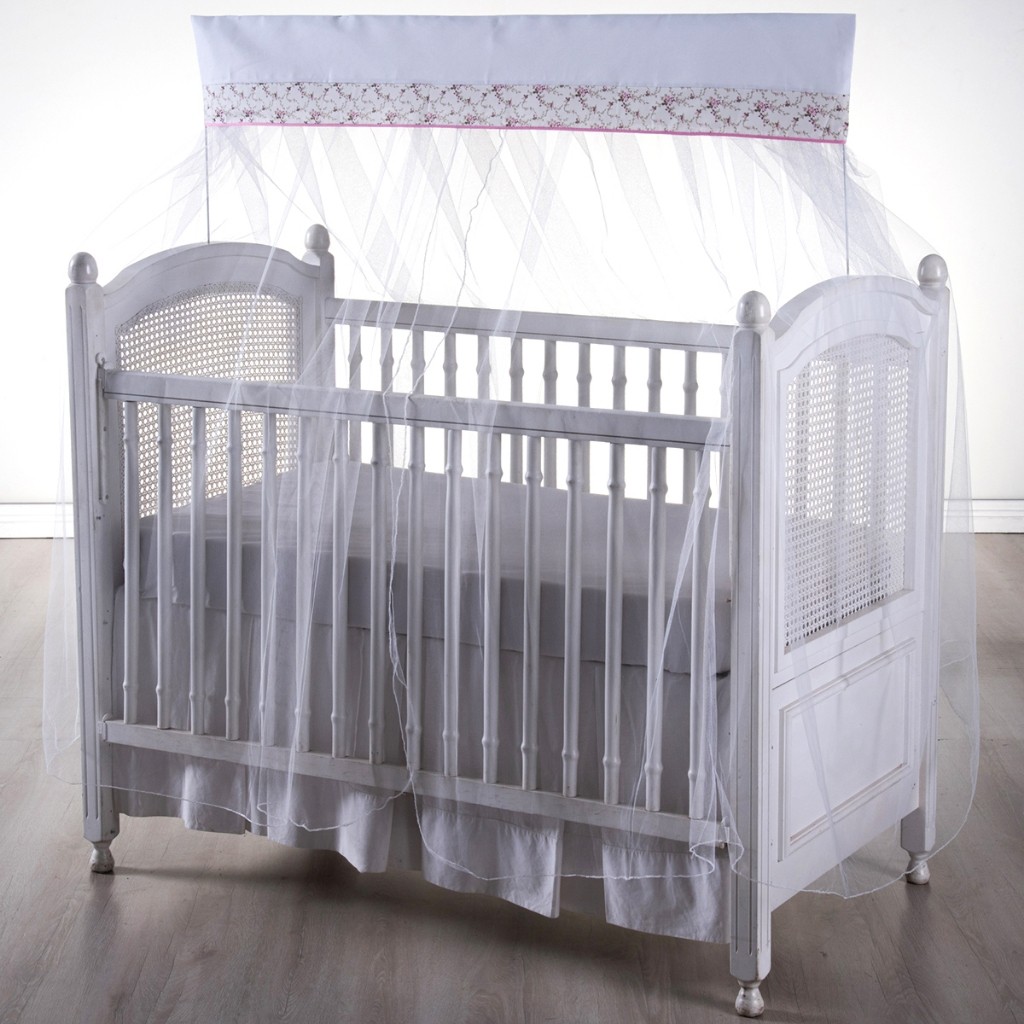 Mosquiteiro com Bando Elegante em Tule para Berço