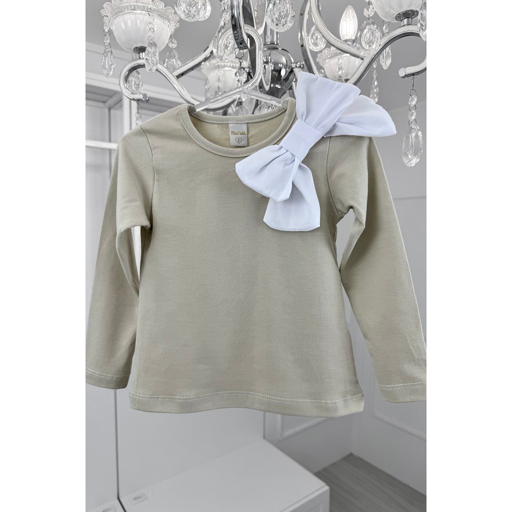 Blusa Menina Infantil Kids Off Bege Algodão com Laço Branco Manga Longa Gola Redonda
