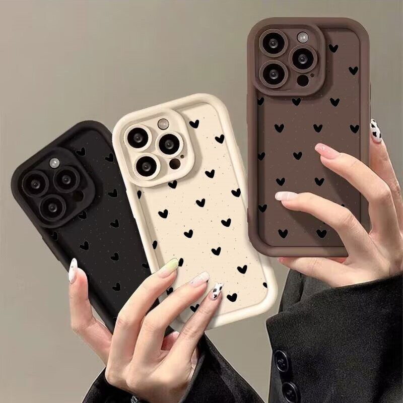Capa Preta Com Coração De Amor Para Motorola Moto G54 G05 G04 G04S G24 G34 G75 G