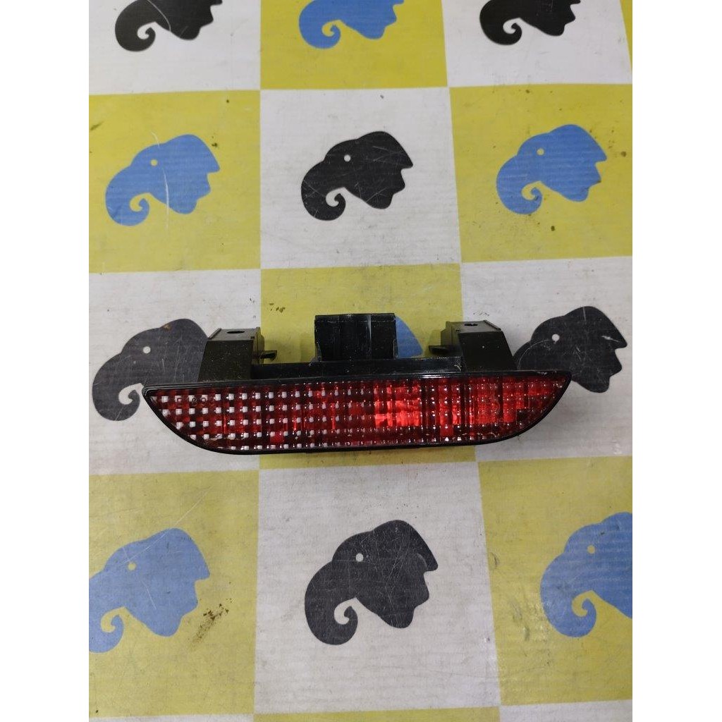 Luz Freio Break Light da Tampa Traseira Renault Kwid