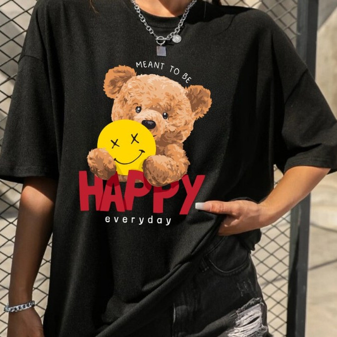 Camiseta Premium em Algodão PuroSISI Camiseta Larga Feminina Oversized Unissex Bear Happy cor Preta camisa anime