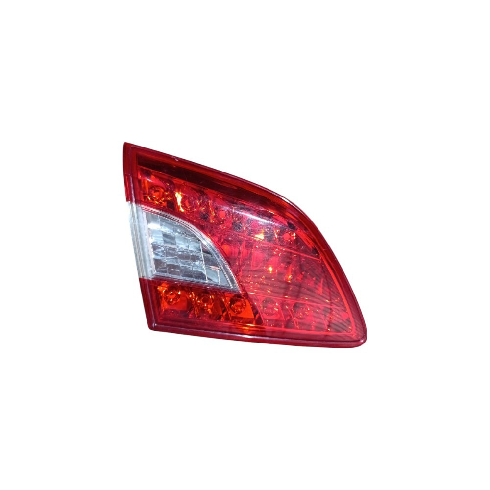 Lanterna Tampa Traseira Esquerda Nissan Sentra 2014 A 2016
