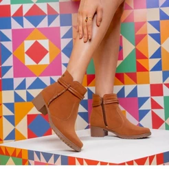 Bota Feminina Mississipi Cano Curto Salto Baixo Detalhe Strass Estilosa