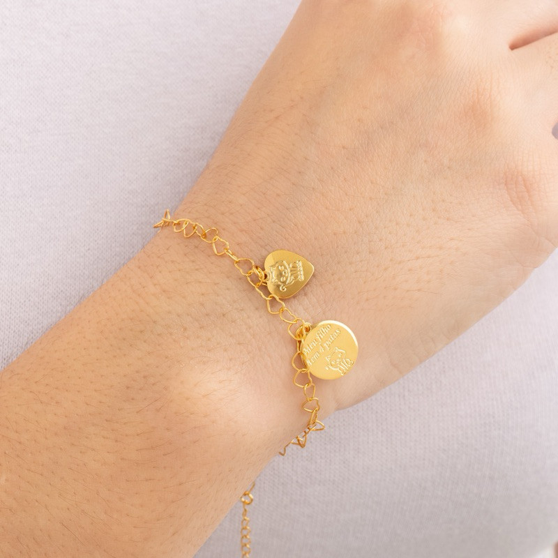 Pulseira Feminina com Pingentes de Gato, Elos de Coração, Semijoia Dourada Banhada a Ouro 18k