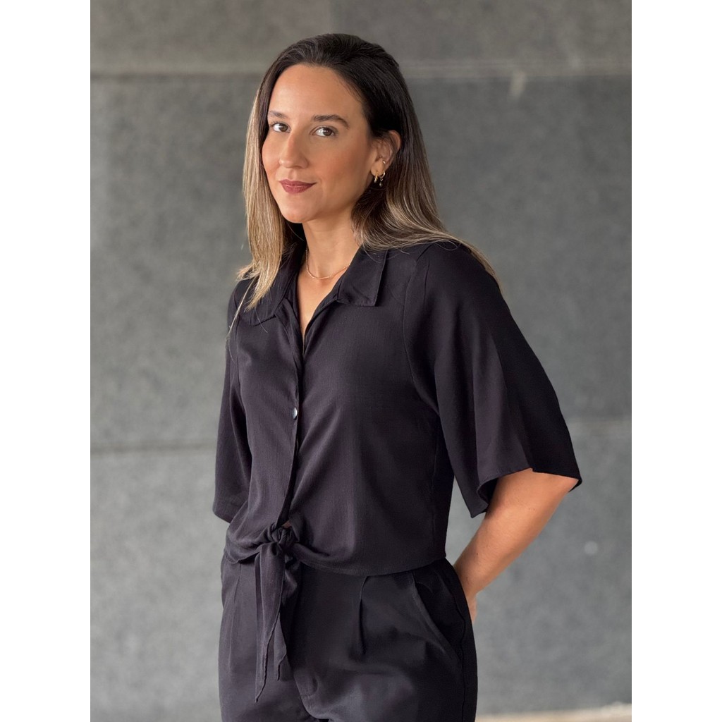 Blusa Feminina Laço Cintura Viscose Manga Larga Casual e Estilosa Com Botões Frontais Básica Lisa