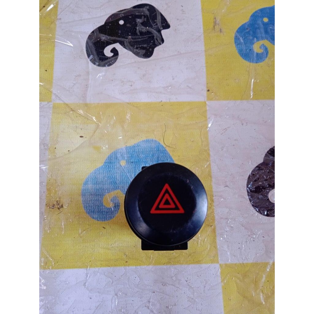 Botão Pisca Alerta Kia Sorento 03 A 09