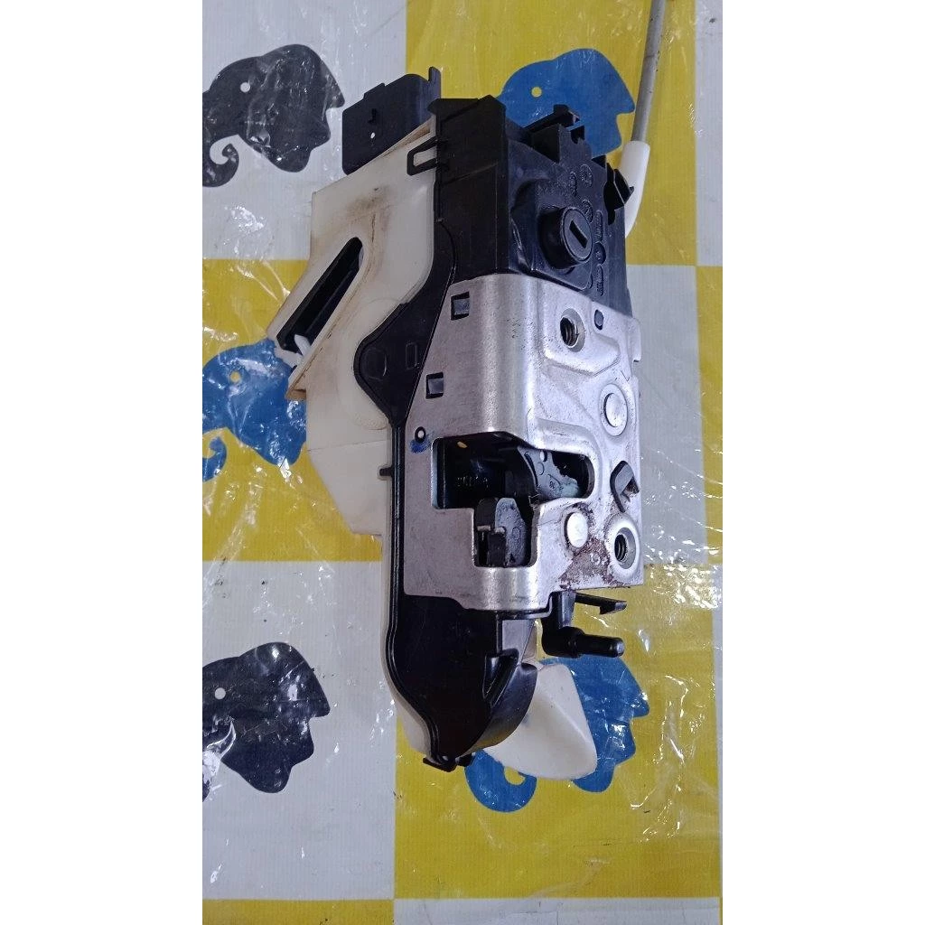 Fechadura Elétrica De Porta Dianteira Esquerda Citroen C4