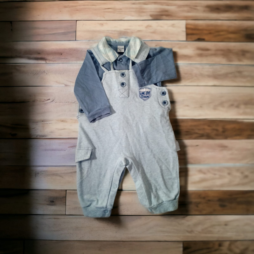 Conjunto Sonho Magico - Macacão tipo jardineira e blusinha