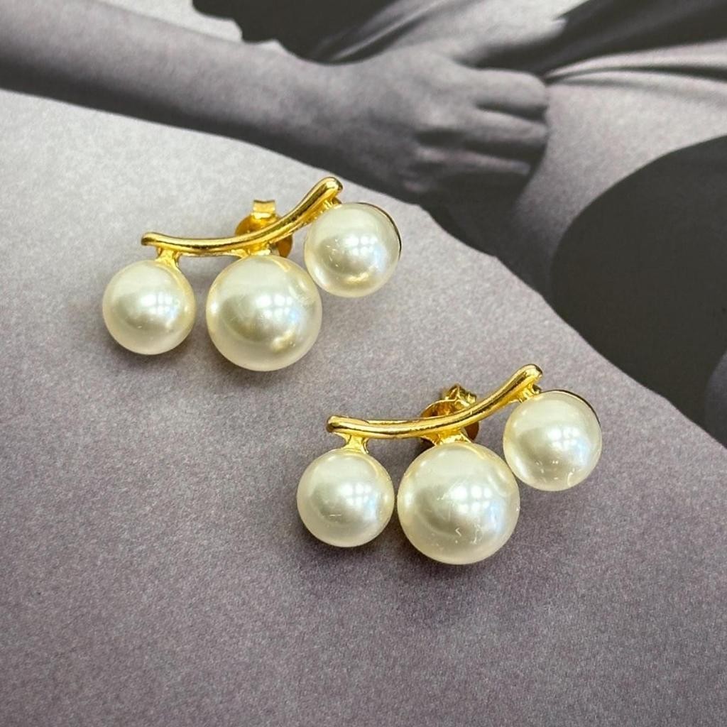 Brinco 3 Perola Ear Cuff Banhado a Ouro 18k