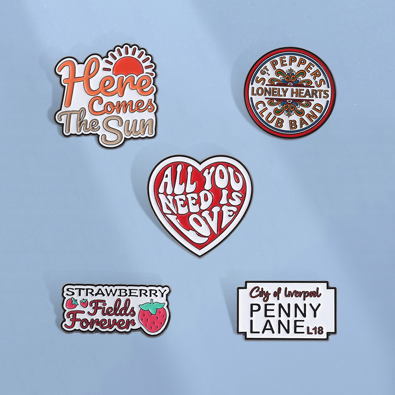 Banda De Música Beatles Esmalte Pin Letras Coloridas Morango Texto Coração Broche Lapela Emblemas Acessórios Presente Pa em Oferta na Shopee
