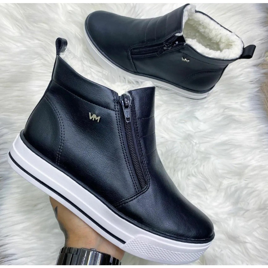 Bota Feminina Pelinho Coturno Forrada com Lã 100% Quentinha Inverno Camurça Envio super rápido Confortável