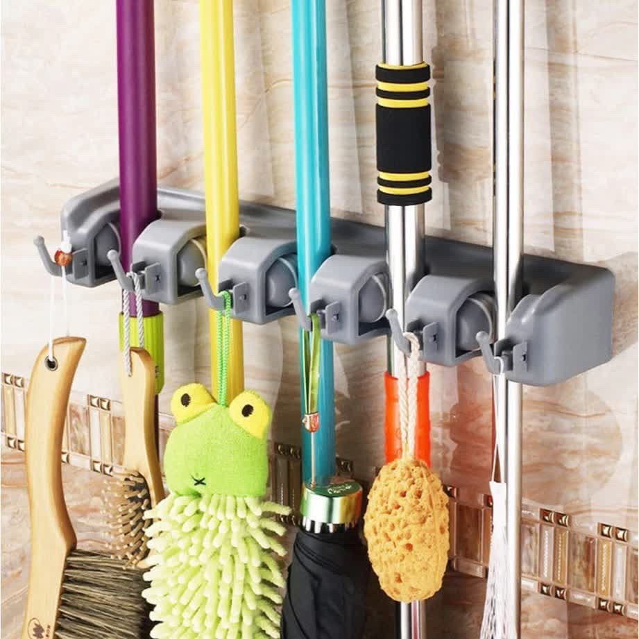 Suporte Organizador Multiuso 5 Lugares 6 Ganchos Porta Vassoura Rodo em Oferta na Shopee
