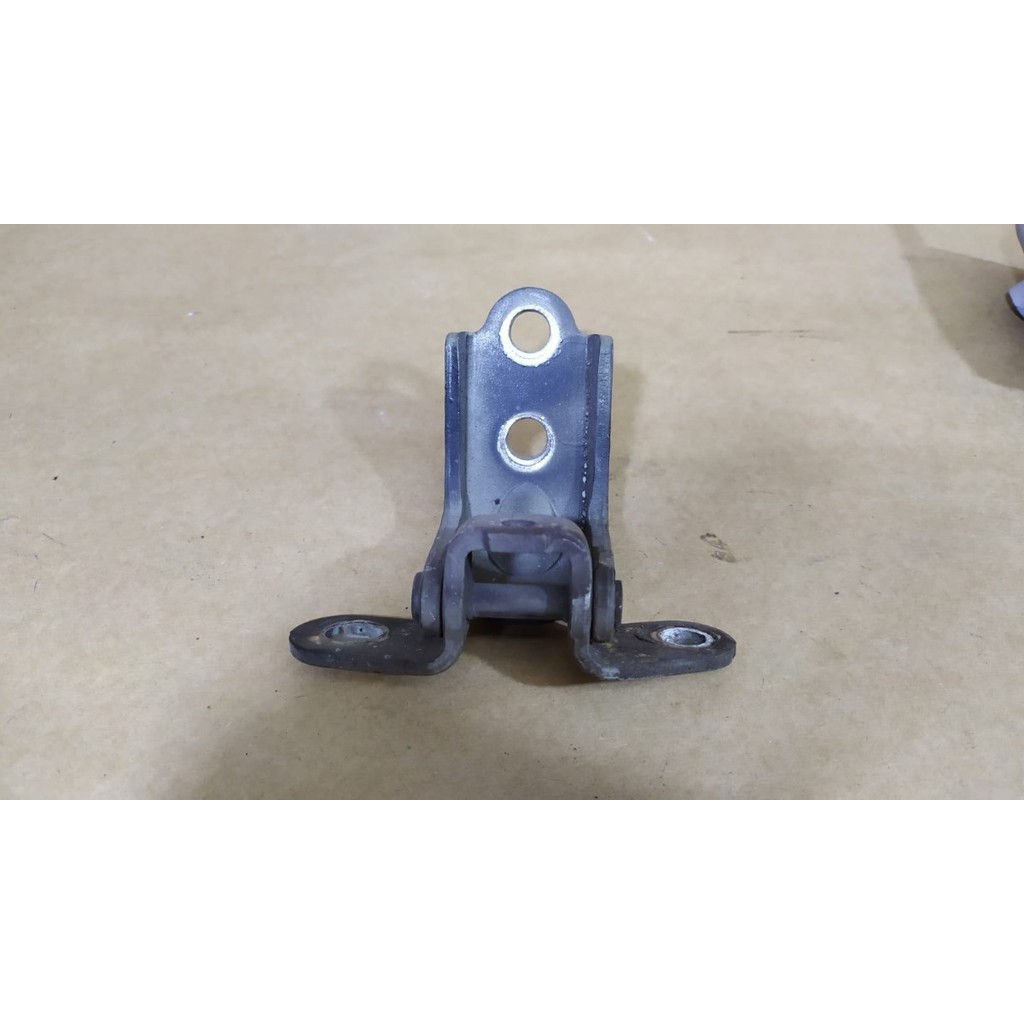 Dobradiça Inferior Dianteira Direita Hyundai Azera 2008/2010
