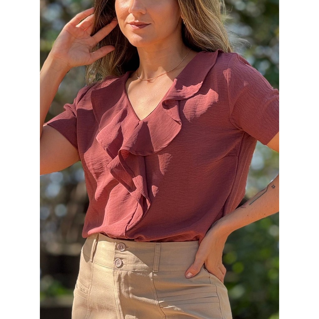 Blusa Feminina Crepe All Decote V Manga Curta Lisa Básica com Babado Estilosa Office Casual