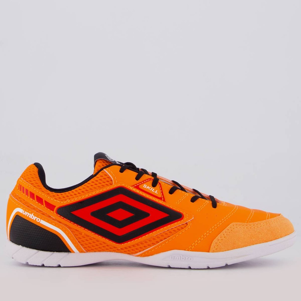 Chuteira Umbro Skill Futsal Laranja e Preta em Oferta na Shopee
