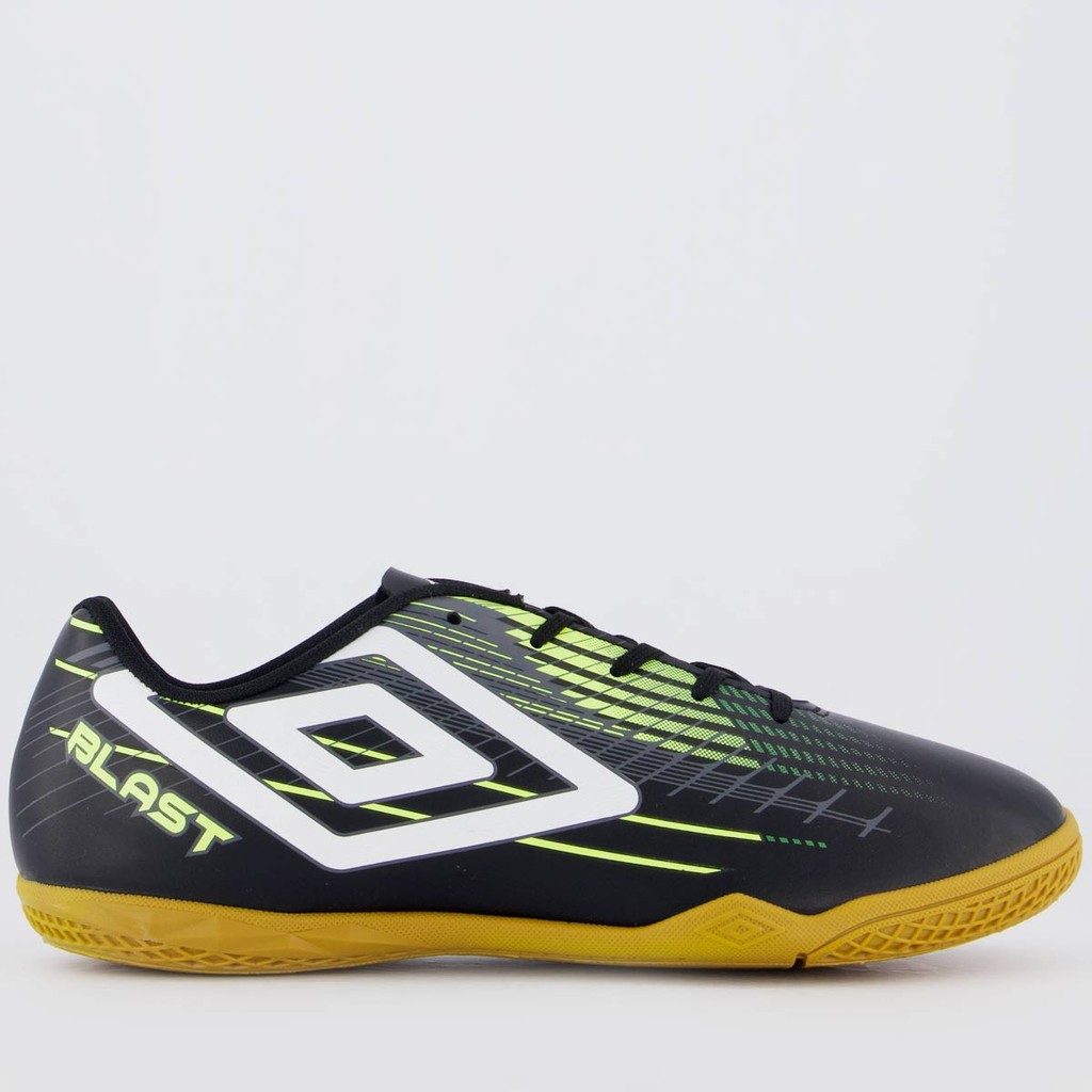 Chuteira Umbro Blast Futsal Preta e Verde em Oferta na Shopee