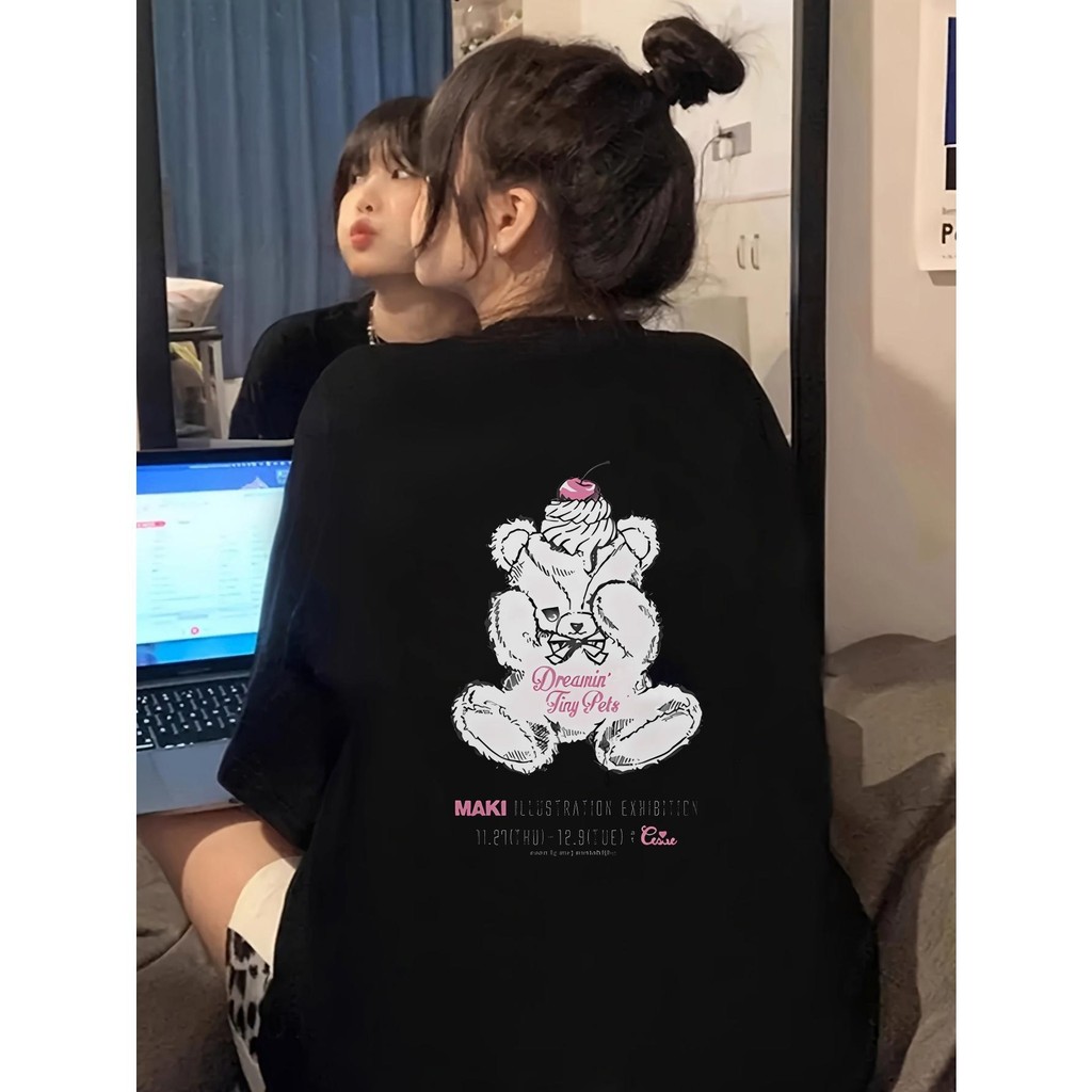 Camiseta Feminina Preta Com Estampa De Urso Fofo E Peruca Rosa , Gola Redonda , Blusa Solta De Manga Curta , Adequada Pa