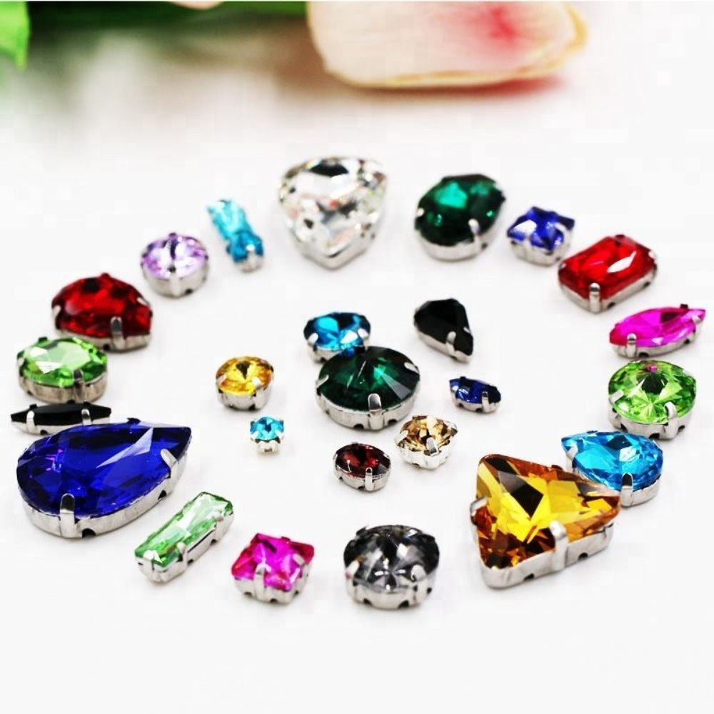 50pcs Forma Mista De Acessórios Da Mesma Cor Costurar Em Rhinestone Com Cristal De Fundo De Prata Para Roupas De Bricolagem