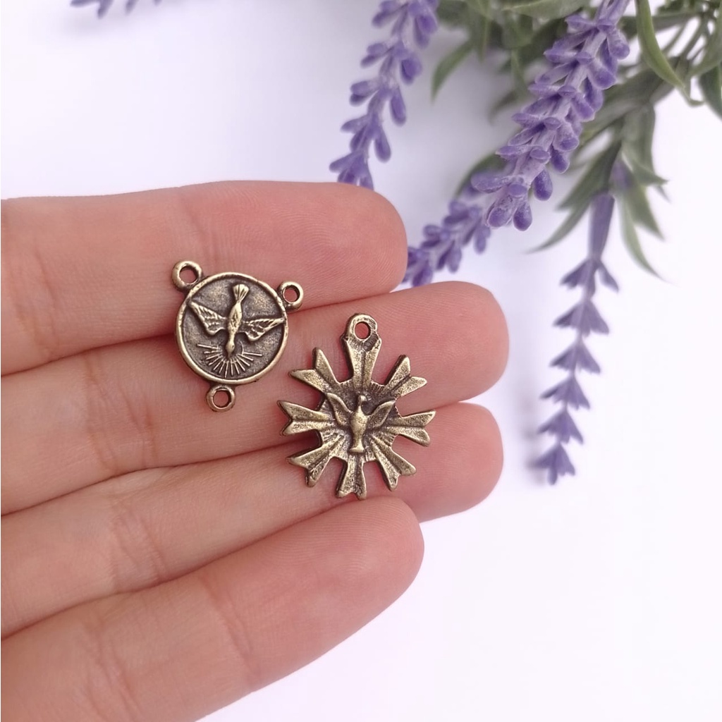 30 pingentes + 30 Entremeios do Divino Espirito Santo para artesanatos - Kits p/ Dezenas Divino Ouro Velho em Oferta na Shopee