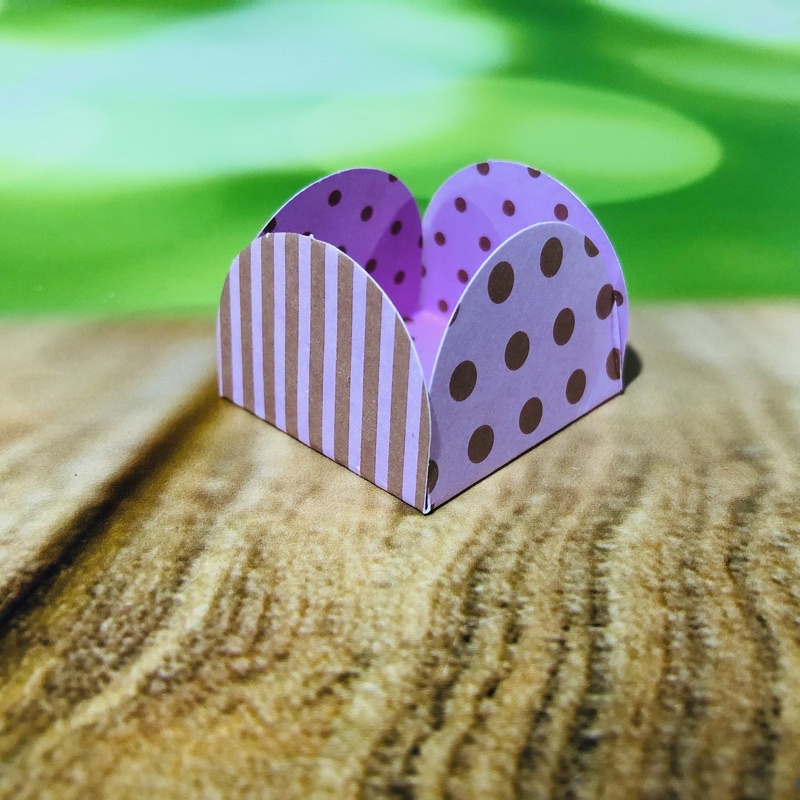 50 Forminhas Listras Poá Rosa/Marrom Para Doces 4 Pétalas 3,3X3,3X2,2  10.40 (Nc Toys Simples) - Home & Living