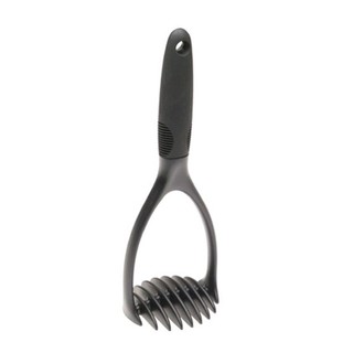 Amassador de Batata 27cm OXO Preto em Oferta na Shopee