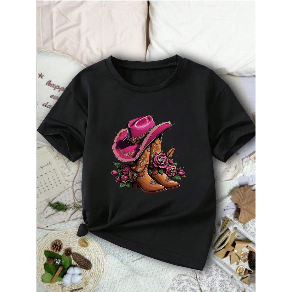 Camiseta Casual Estampada com Bota e Chapéu Vintage de Menina Jovem Lançamento Envio Top