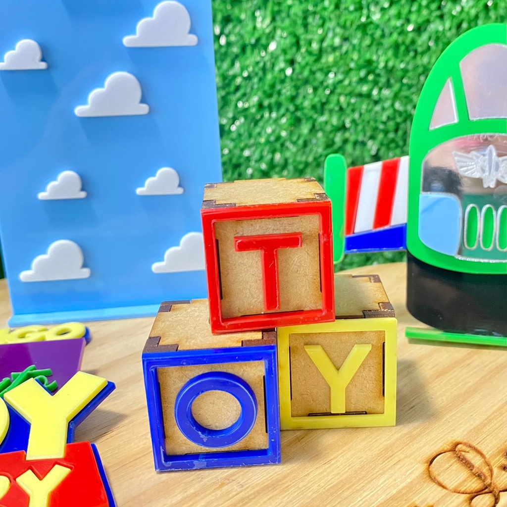 CUBOS Toy “TOY STORY” MDF+ACRÍLICO COLORIDOS 3 CUBOS PALAVRA TOY