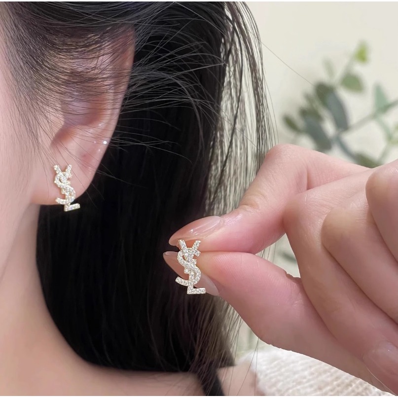 Brincos Simples De Zircônio Alfabeto Letra Femininos Exquisite S925 Sterling Silver Stud Doce E Fofo em Oferta na Shopee