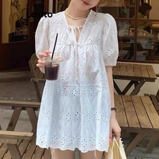Lovito Casual Blusa Feminina Lisa Amarrada de Jacquard com Ilhós Bordados LNE24143 (Branco)