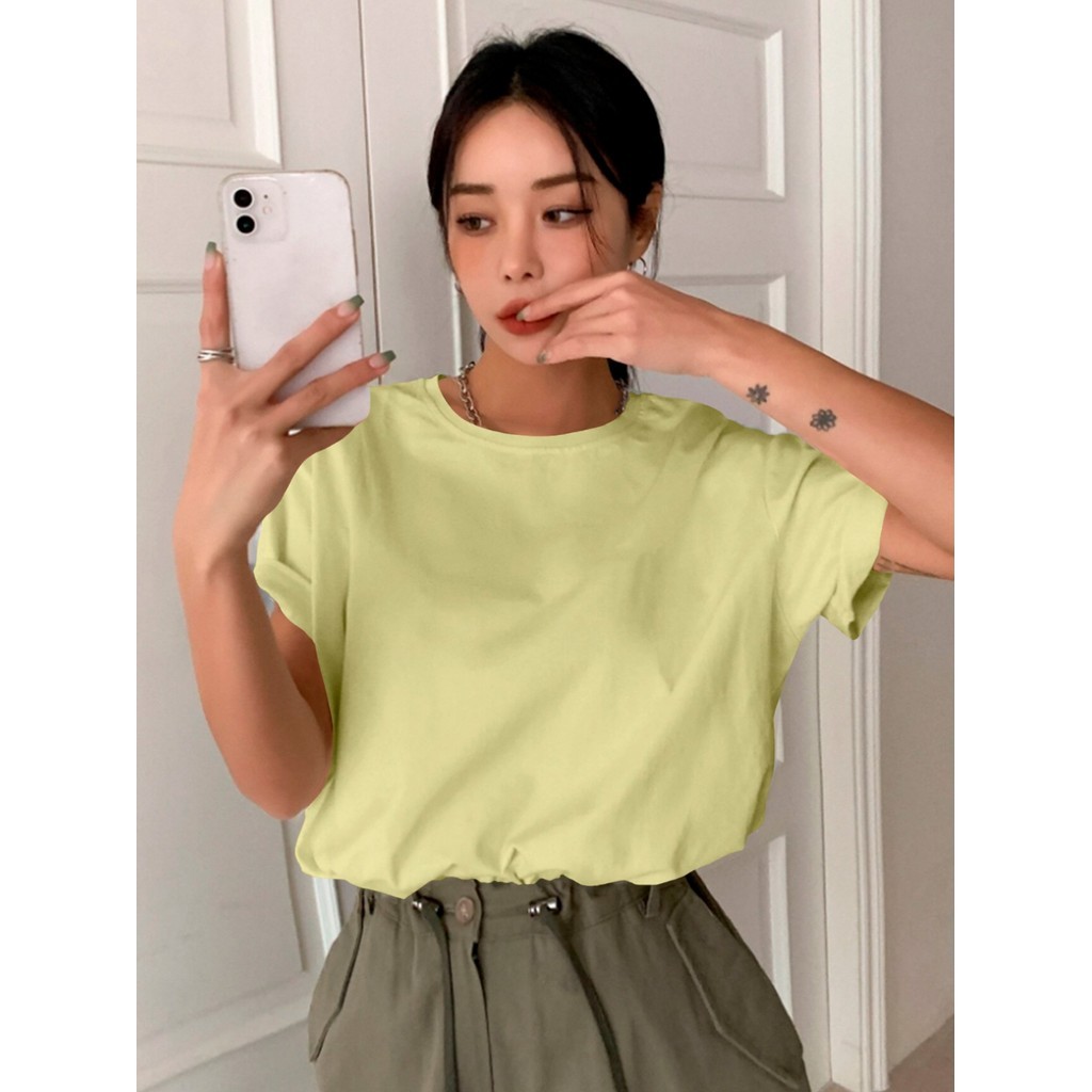 Camiseta Oversized Feminina Moderna Blusa Moda Academia Fitness T Shirt Sem Estampa Lisa Streetwear