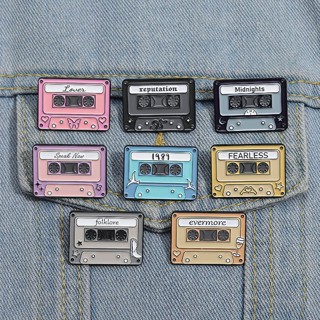 Taylor Swift Álbum De Música Esmalte Alfinete " 1989 " Suave Reputação Meias-Noites " Broche Em Forma De Fita Meia-Noite " Mochila De Metal Acessórios De Vestuário Coleção De Ventiladores Presente