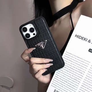 Capa De Couro De Crocodilo De Luxo iPhone 15 14 13 12 Pro Max Traseira À Prova De Choque Com Logotipo De Metal