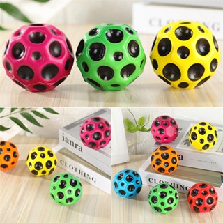 Moda Elástica Bola Compacta Design Ergonômico Anti-Queda Forma Lunar Saltitante Porosa Kids Indoor Stress Reliever Brinquedo Antistress