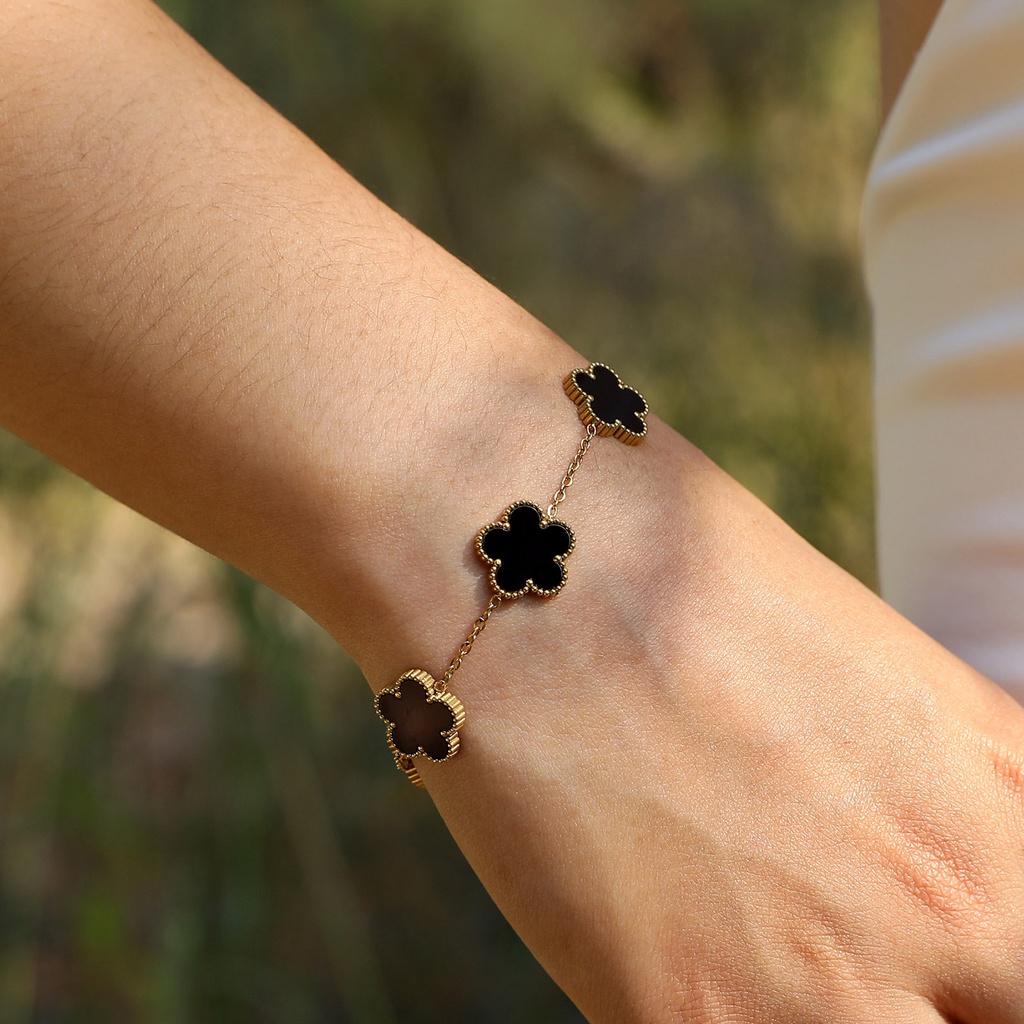 Vnox Black Shell Flower Conjunto De Jóias De Luxo Para Mulheres, Ouro 18K 5 Flores Colar De Brincos Hipoalergênico Pulseira Acessórios · foto 2