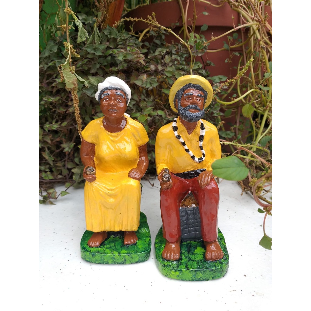 ESCULTURA IMAGEM CASAL PRETOS VELHOS EM GESSO 13CM