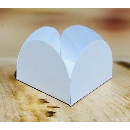 KIT Forminhas  Branca Para Doces 4 Pétalas G 4X4X2.7 ( 55.1 ) Nc Toys G em Oferta na Shopee