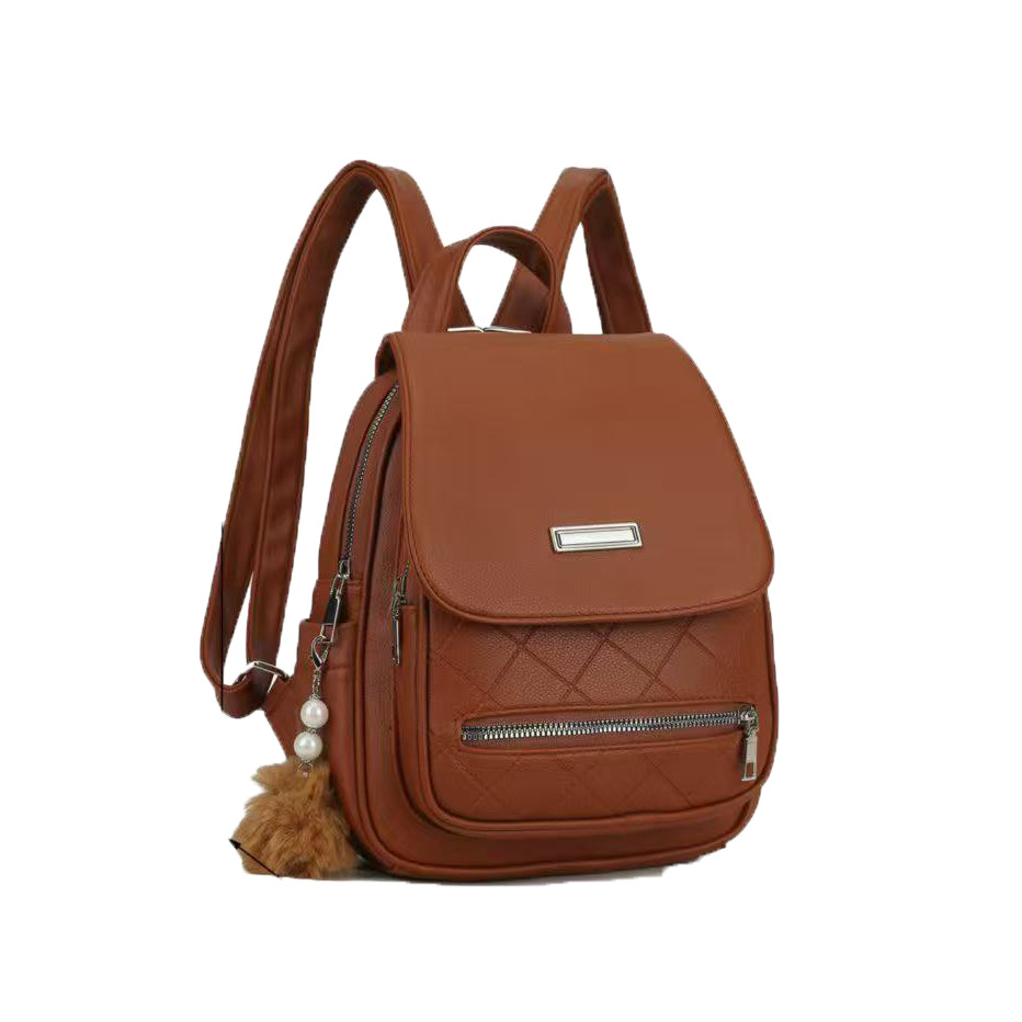Mochila Bolsa Feminina Media Pequena Couro Sintético Com Chaveiro C-05 em Oferta na Shopee